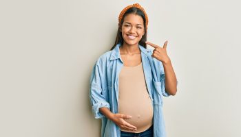 Pregnancy and Gum Health: What Expecting Mothers Need to Know